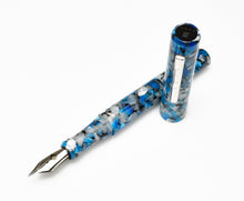 Load image into Gallery viewer, Model 03 Iterum Fountain Pen - Bluestone Black