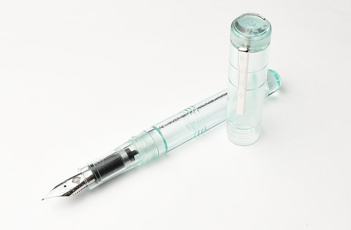 Model 31 Omnis Fountain Pen - Antique Glass